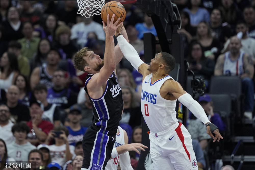 令球迷纷纷 令球迷纷纷