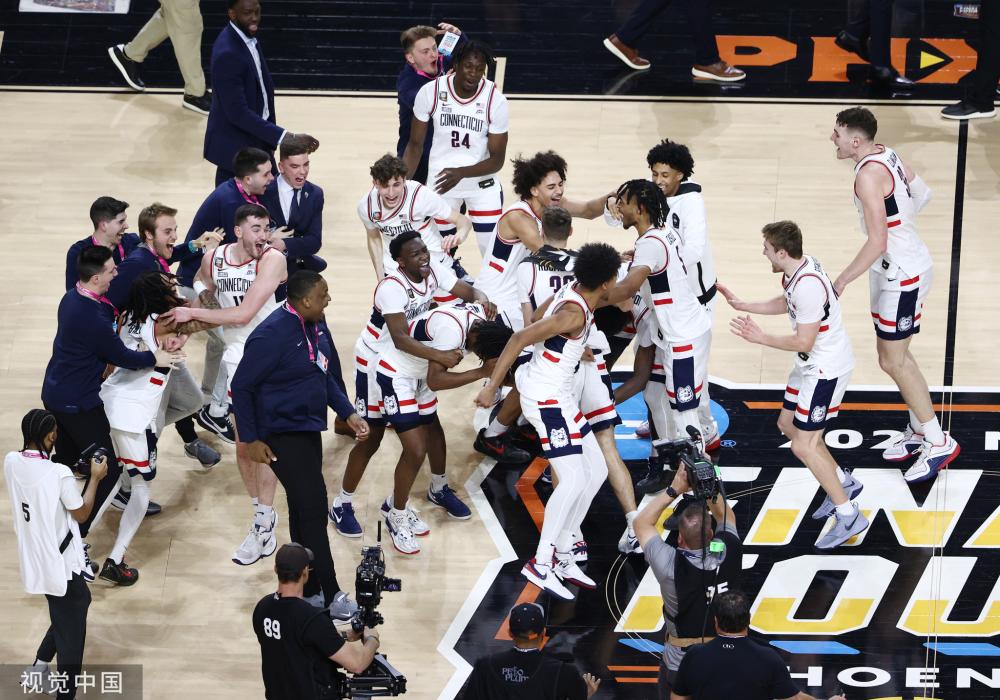 让球队在竞 让球队在竞